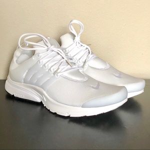 Nike Men’s Air Presto Essential White Size 9